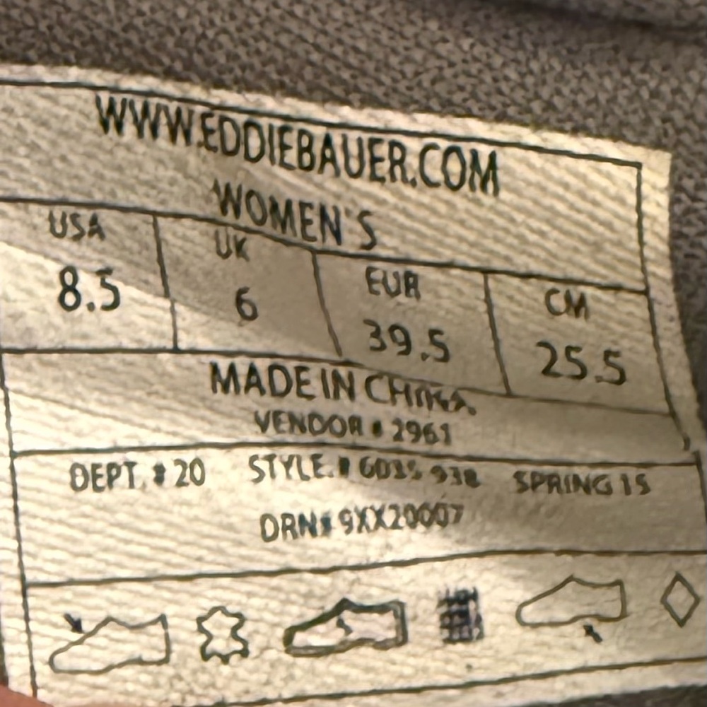 Eddie Bauer Gray Flats with Elastic Topline and Suede Finish Women’s Size 8.5 - Picture 8 of 8
